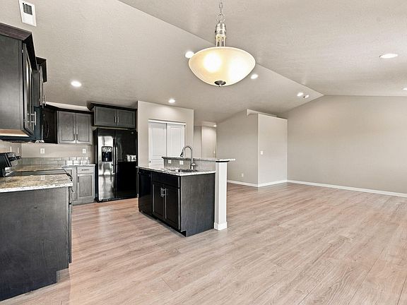 4th image of 2555 SW 43rd Pl