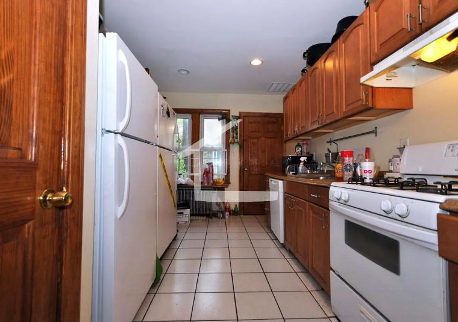 No Brokers Fee, Large Unit is Recently Renovated,2 Full Bathrooms, Backyard, Study Room Porch, La... — Photo 1