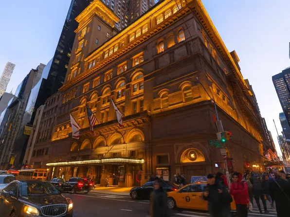 40 West 55th Street image 14 of 17