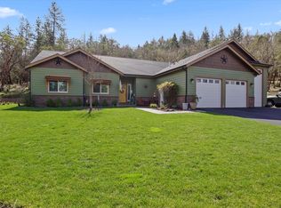 125 McKenzie Ridge Rd, Grants Pass, OR 97526