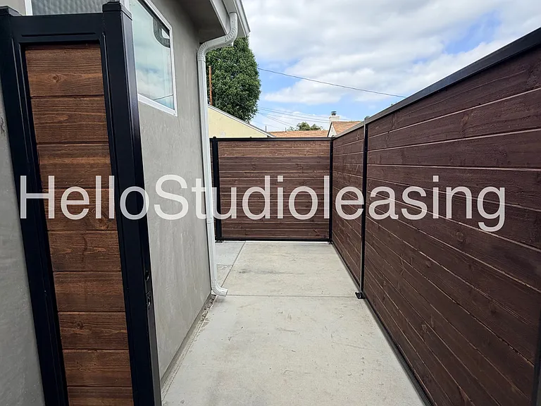 Kengard Ave — Photo 13