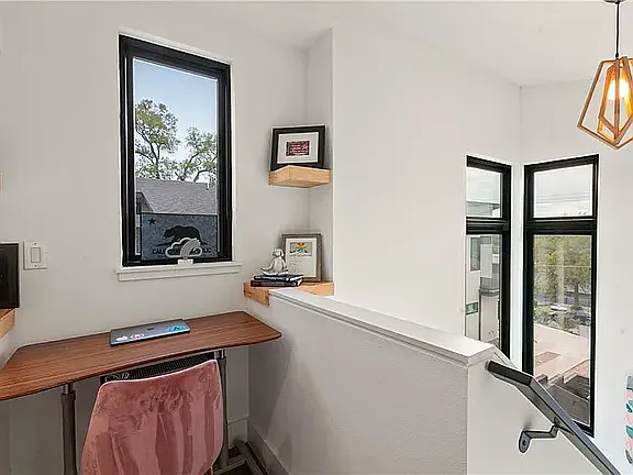 1207 Deloney St #B — Photo 11