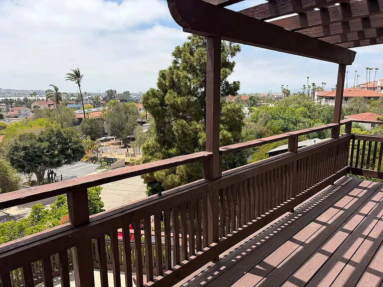 4032 Ampudia St — Photo 14