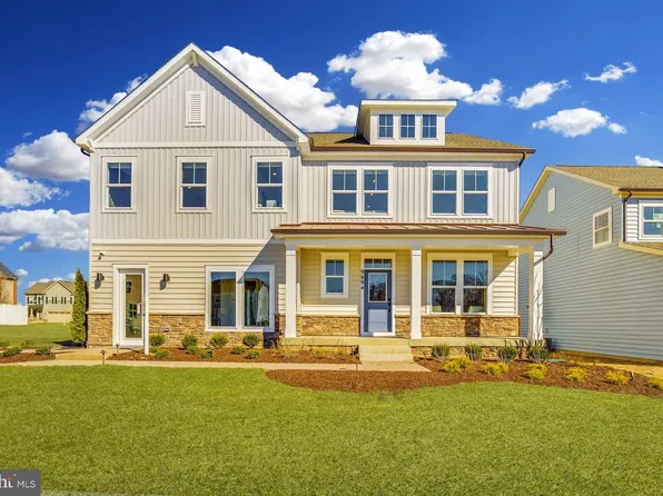 9738 Lassie Ct, Waldorf, MD 20601