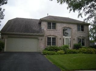 1120 Newcastle Ln, Aurora, IL 60506