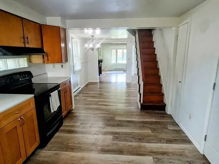 5685 Creekview Rd — Photo 10