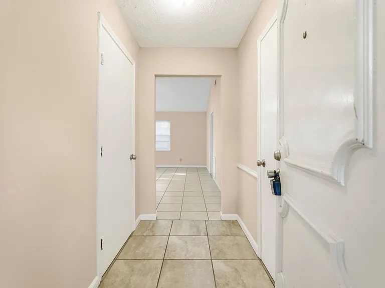 22222 Kerryblue Dr — Photo 3