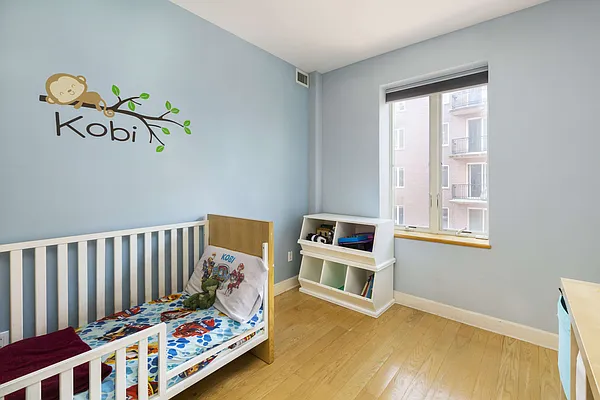 Sold by Compass | media 10