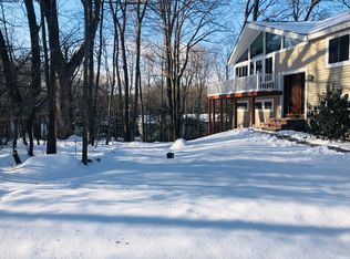 58 Gould Rd, Newfoundland, NJ 07435