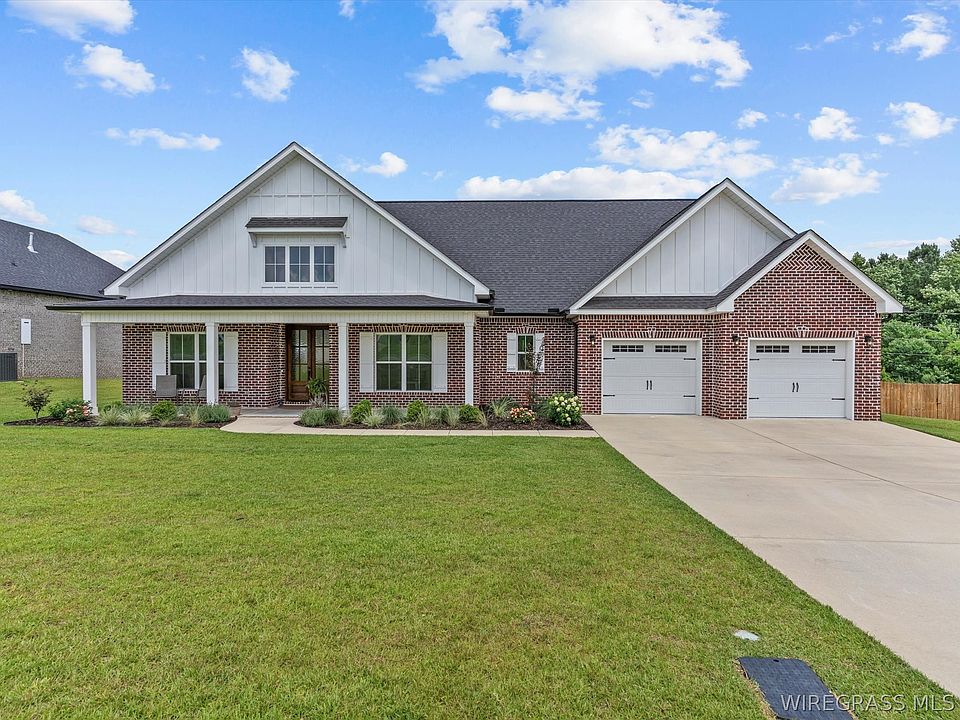 1st image of 332 Lakes Dr