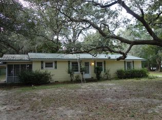 39 Eastern St, Freeport, FL 32439