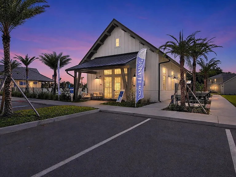 LEO at Wildwood - Single Family Rental Homes — Photo 31