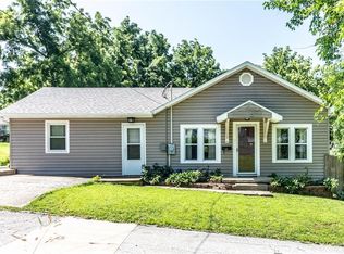 120 W Oak St, Warrensburg, MO 64093