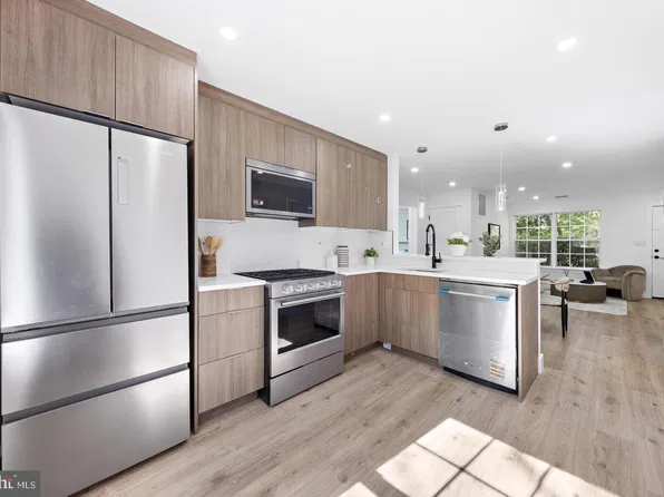 2 Hancock Pass, Colts Neck, NJ 07722