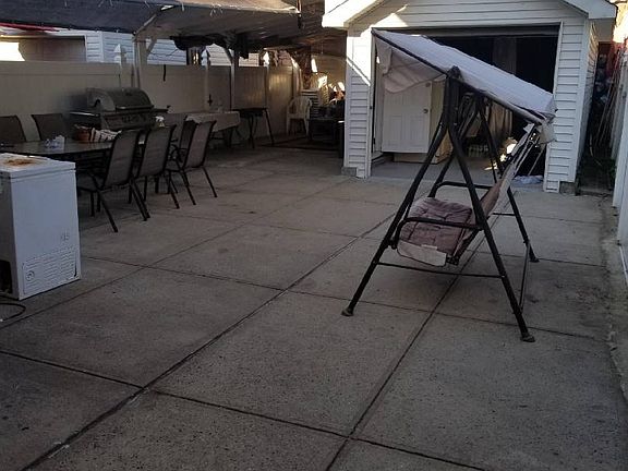 5th image of 11419 131st St