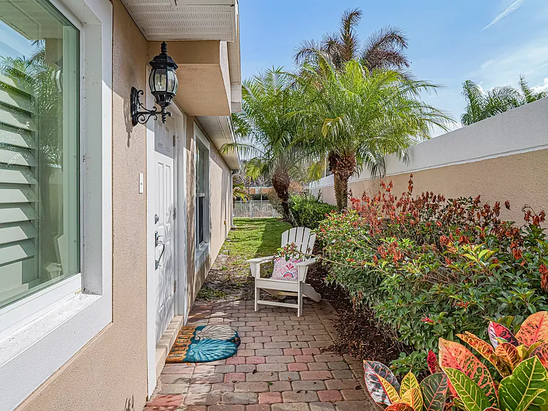 5395 Dominica St — Photo 28