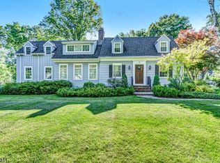 59 S Alward Ave, Basking Ridge, NJ 07920