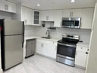 4040 N Hills Dr #31 — Photo 6