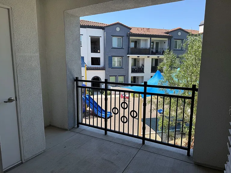 The Crossings of Chino Hills — Photo 64