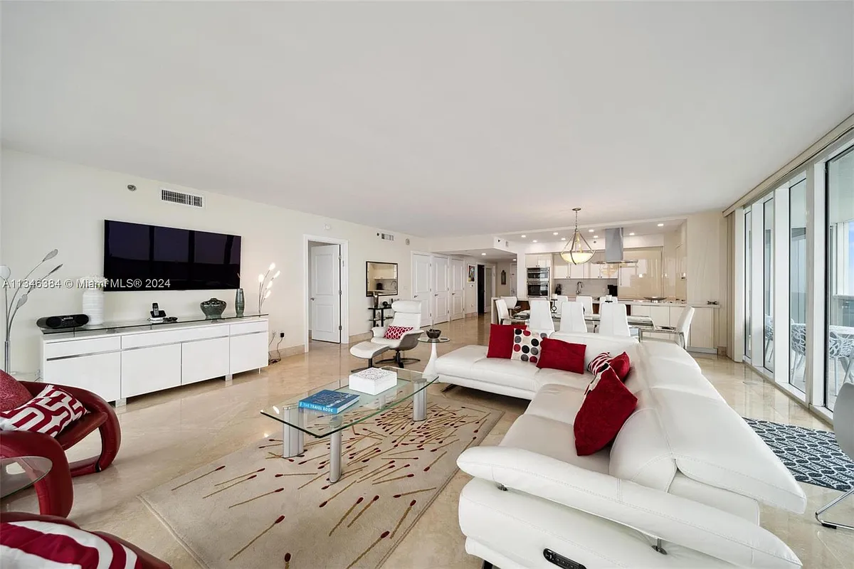 Building Photo - 1830 S Ocean Dr #4602