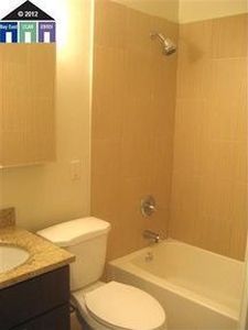646 35th St, Richmond, CA, 94805