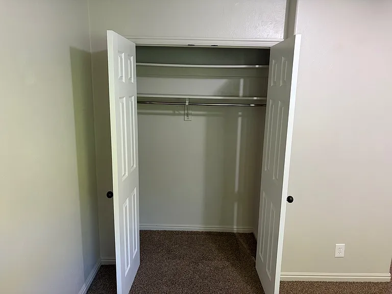 2 shelves