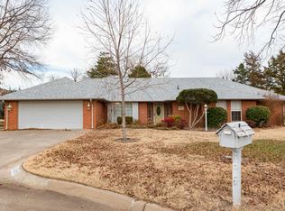 1017 Elmwood Cir, Enid, OK 73703