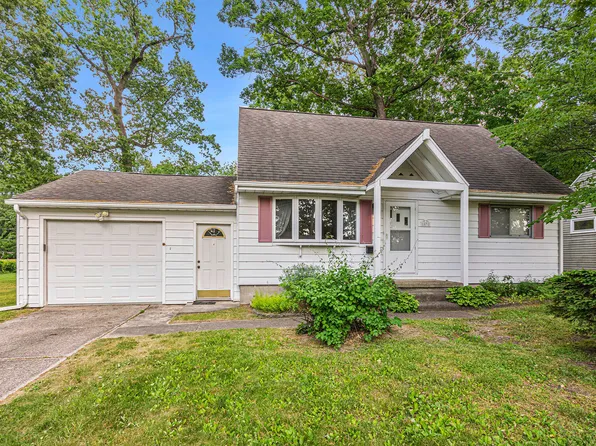 1831 S 13th St, Niles, MI 49120