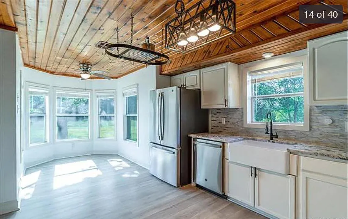 4 bed, 3000 sqft, $2,950 — Photo 1