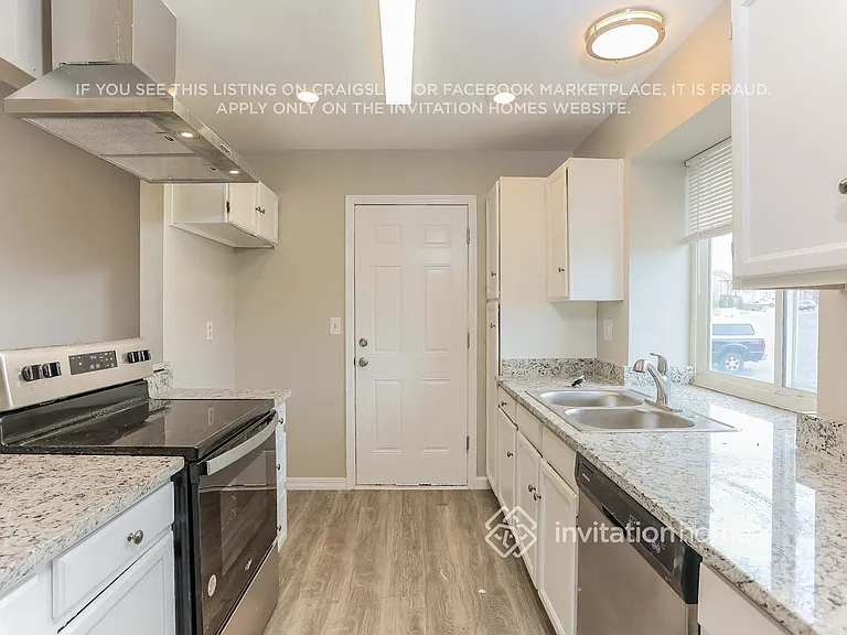 5752 S Perth Pl — Photo 5