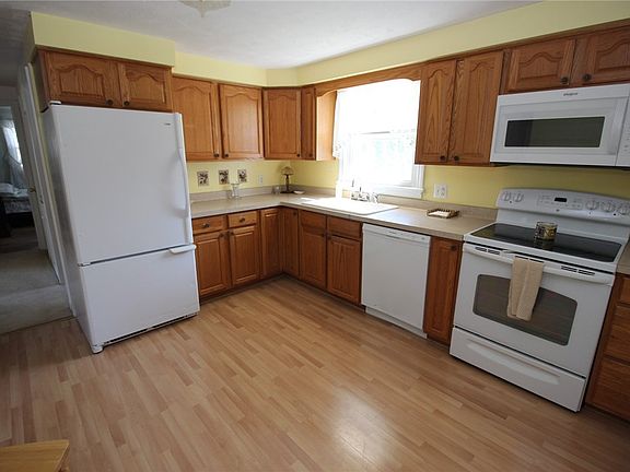 4th image of 258 Pepperidge Dr