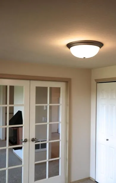 Harbor View East Apartments — Photo 2
