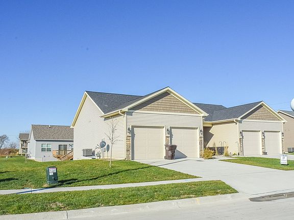 2nd image of 1102-1104 Pueblo Dr #1102