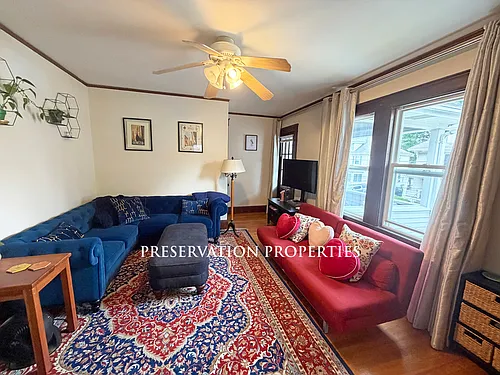 250 Robbins St #2B Photo 1