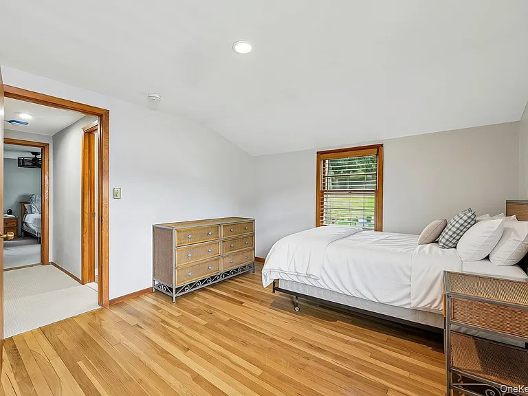 41 Sheldon Ave — Photo 12
