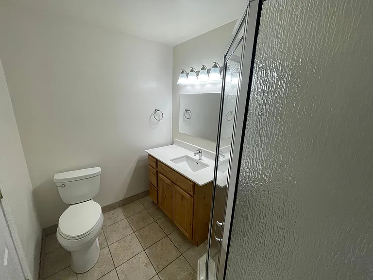 1645 E Parkway Ave — Photo 11