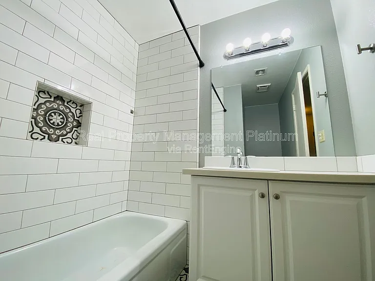 4619 E Indianapolis Ave — Photo 6