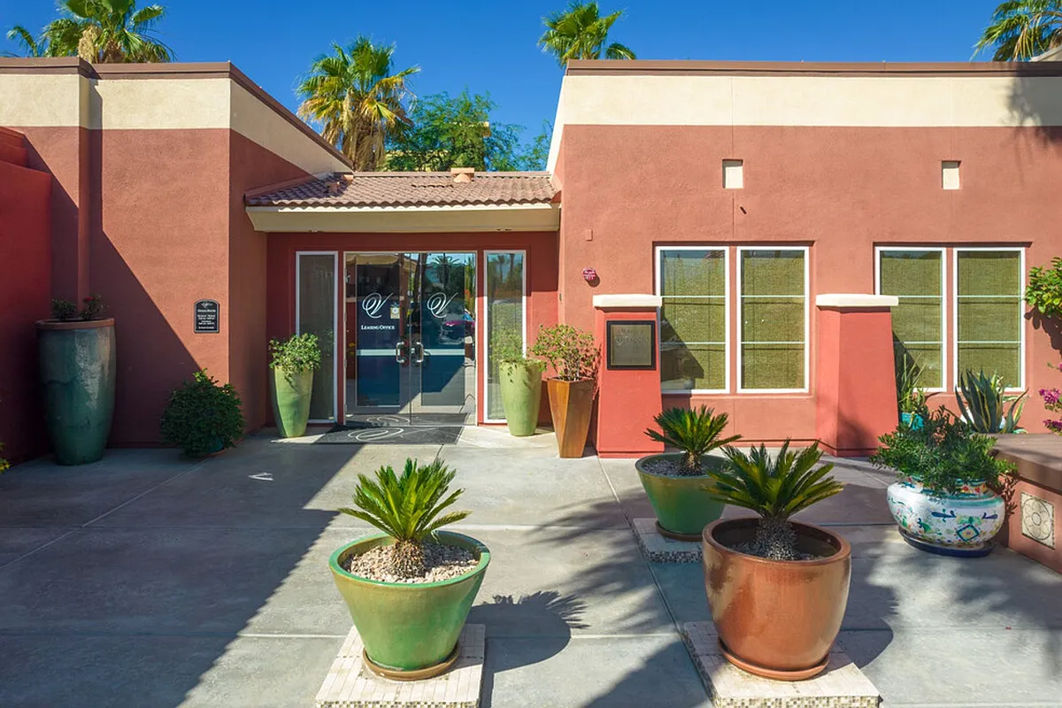 Building Photo - Villaggio at La Quinta