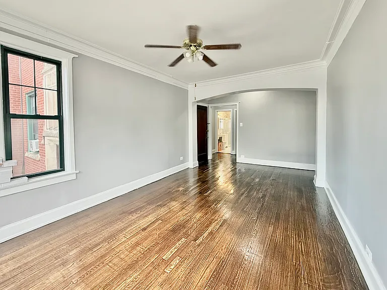2059 W Touhy Ave #1 — Photo 4