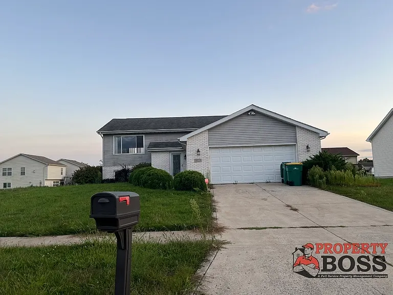 3023 W 63rd Ln — Photo 1