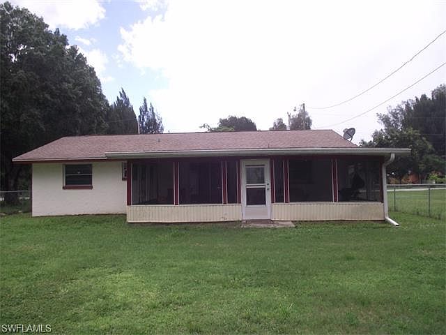 2nd image of 250 Hubbard Ave