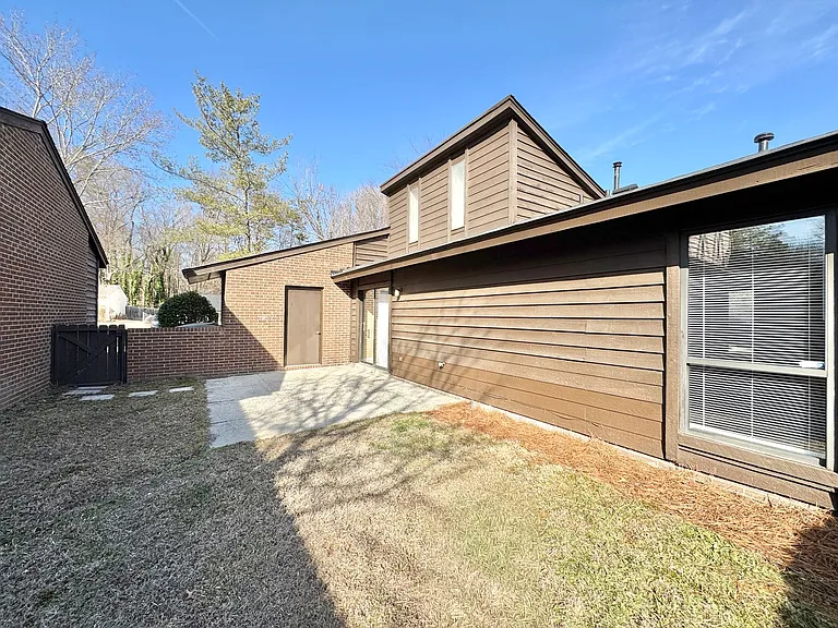3415 Darden Rd — Photo 17