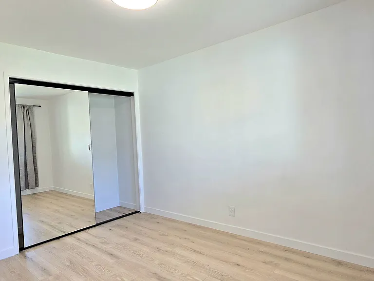 329 Orange St — Photo 13