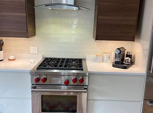 5702 S Saint James Pl, Holladay, UT 84121