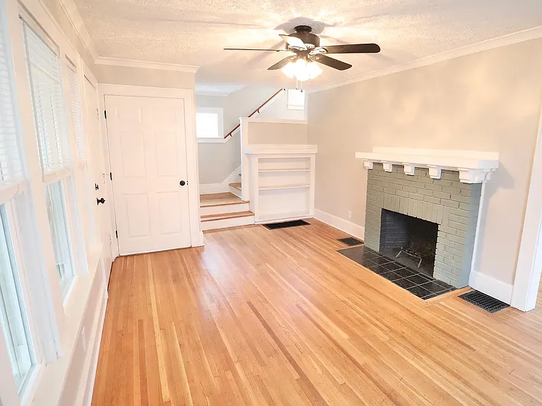 160 Scottsville Rd — Photo 5