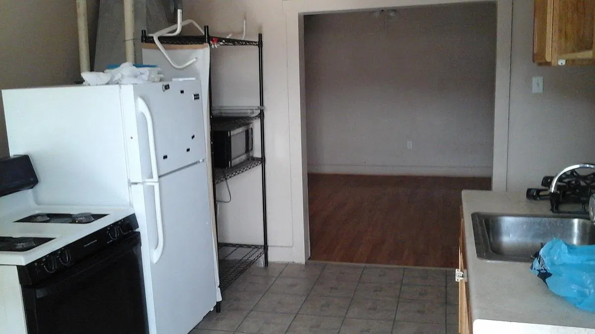 1 bed, 800 sqft, $1,100 — Photo 1