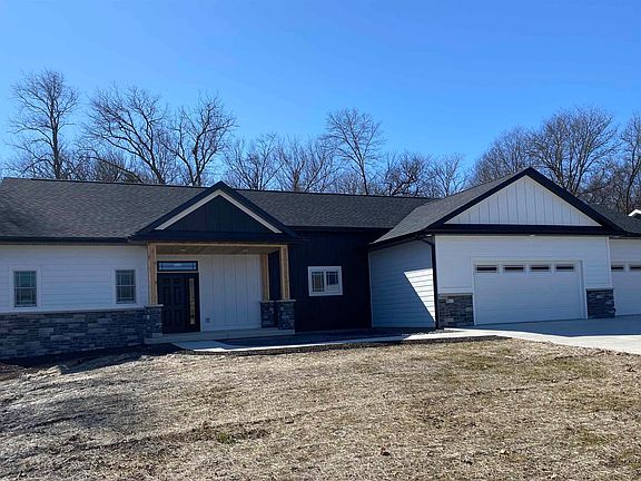 2nd image of 3107 Rockport Park