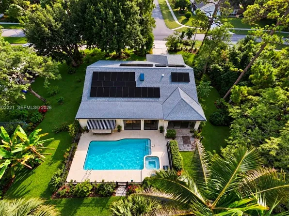 172 Wild Pine Rd, Wellington, FL 33414