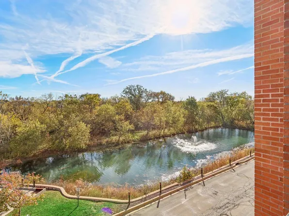 15295 West Library LANE #202, New Berlin, WI 53151