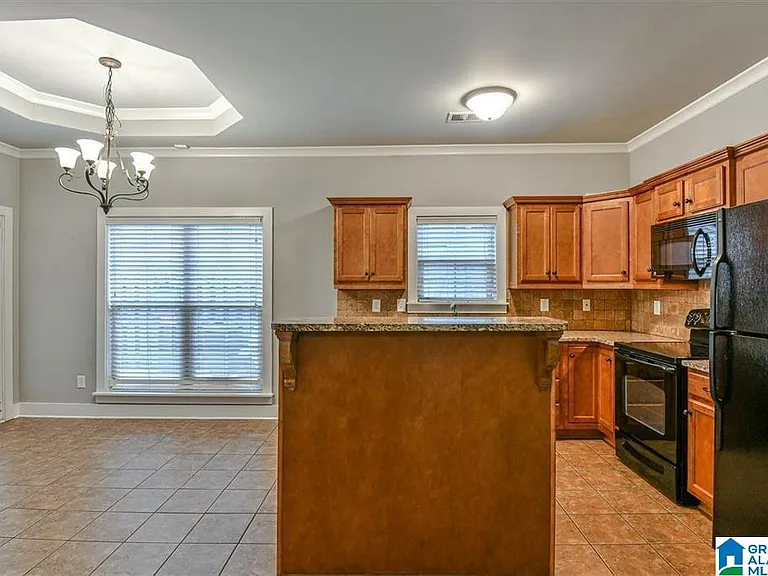 366 Kingston Cir — Photo 7